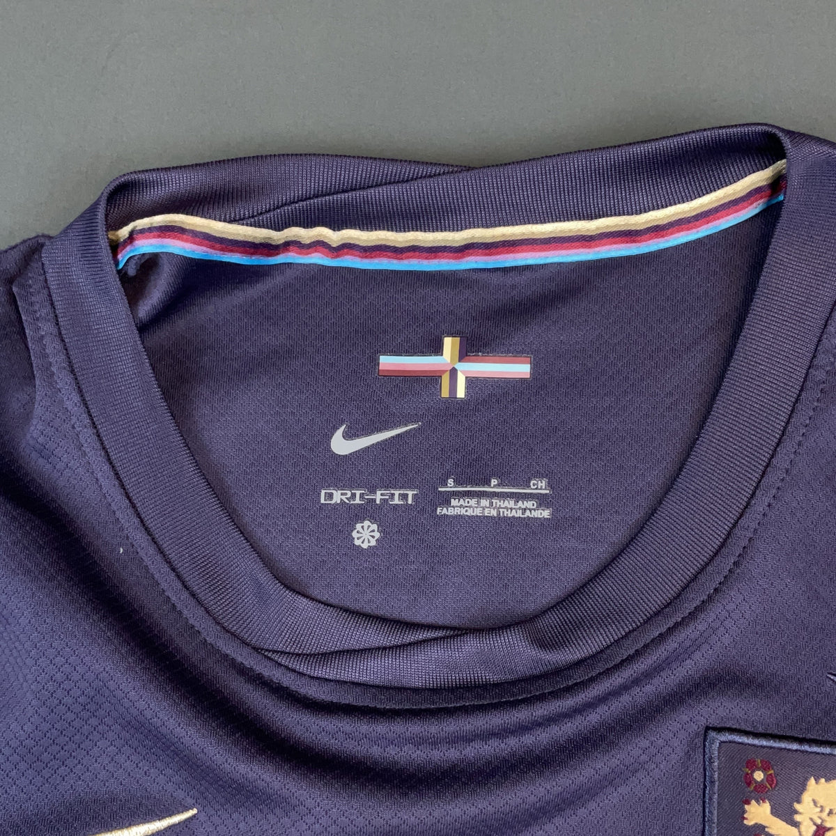 Nike England Football Shirt Polyester Purple S Away Kit Mens Three Lions