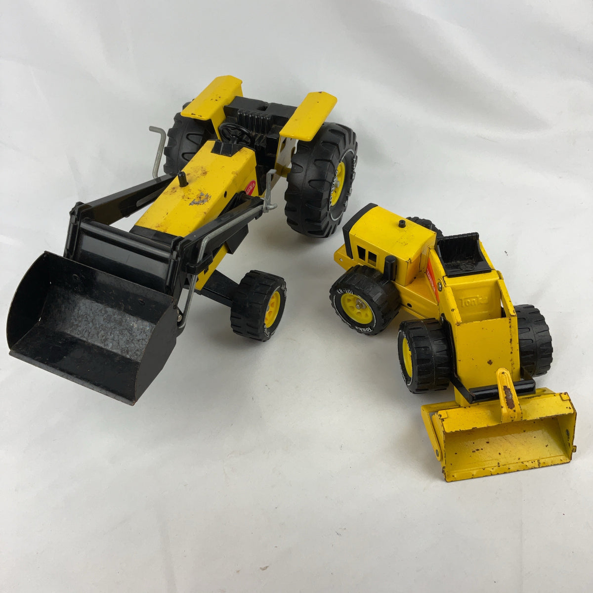 Tonka Articulated Front End Loaders Metal Yellow Vintage XR-101 Toy Set