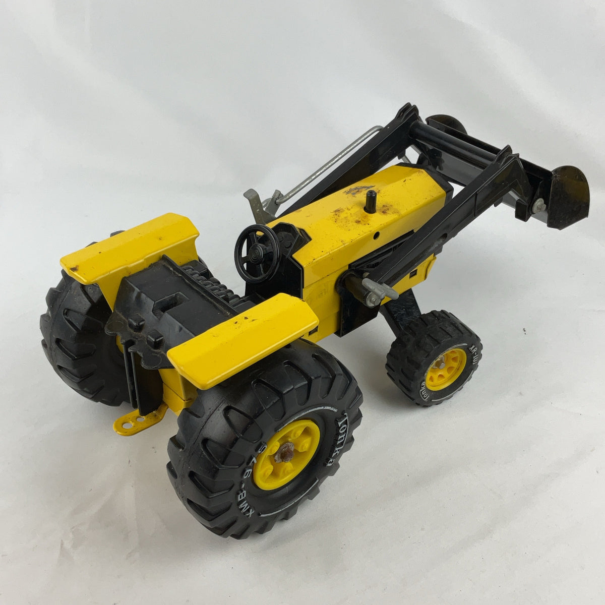 Tonka Articulated Front End Loaders Metal Yellow Vintage XR-101 Toy Set